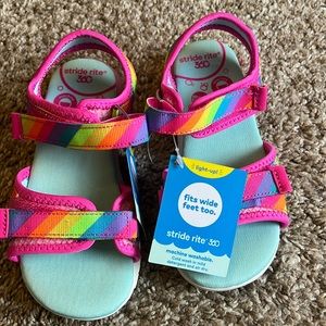 Washable light up 11M stride rite 360 girls sandals rainbow